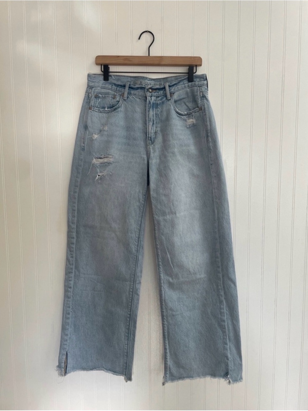 AE Distressed High Waisted Women’s Skater Jeans